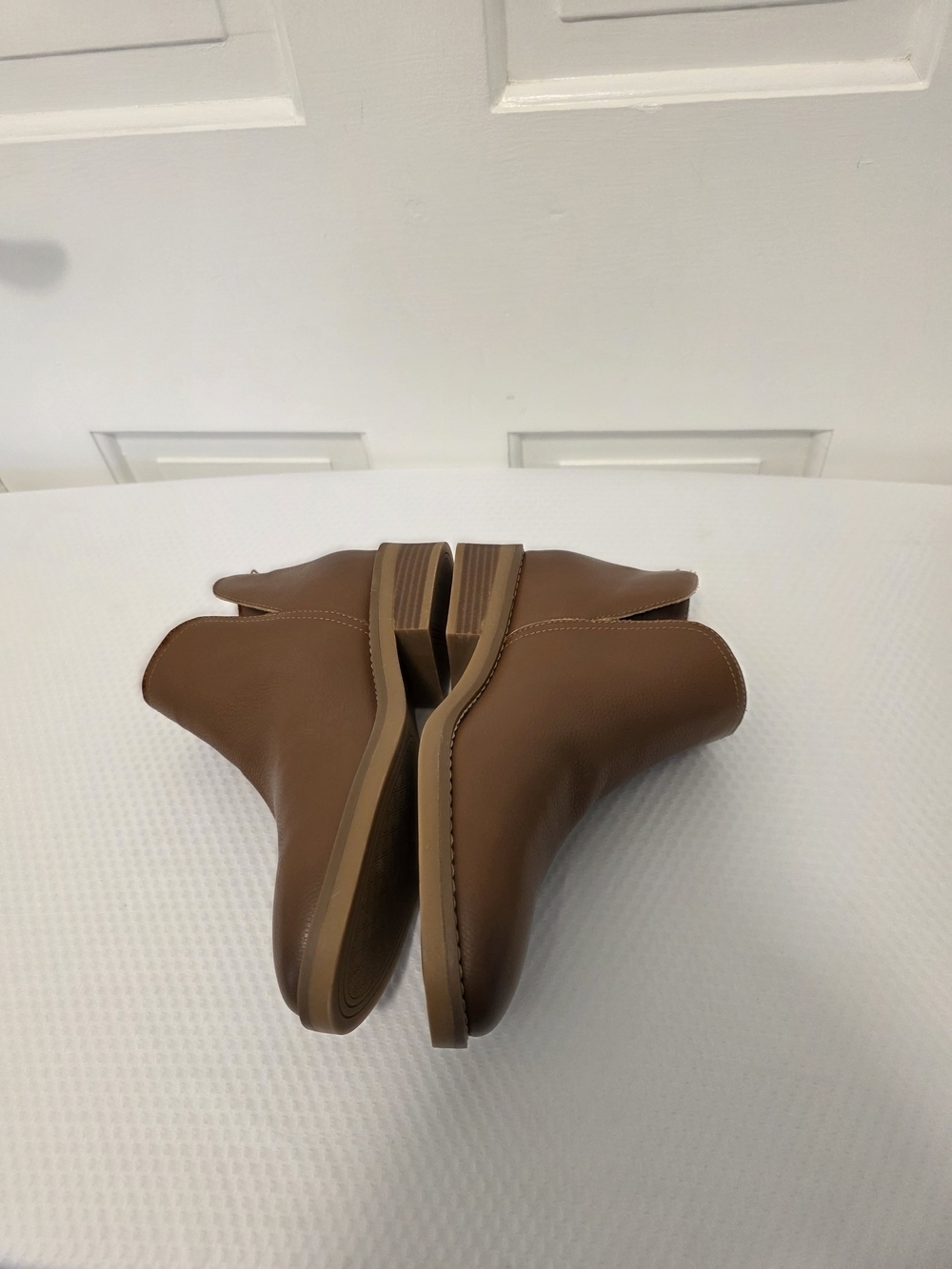 NWOB Lands' End Essential Zip Up Caramel In Color Leather Ankle Booties Size 8.5 - Picture 5 of 12
